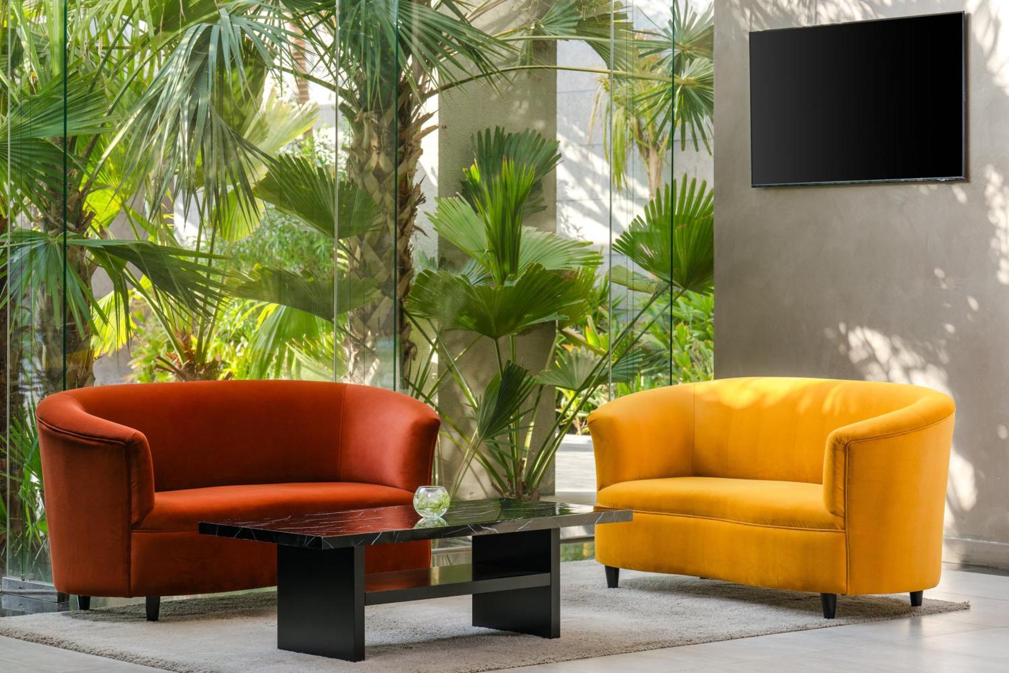 Carlton Al Moaibed Hotel Dammam Zewnętrze zdjęcie A set of sofas