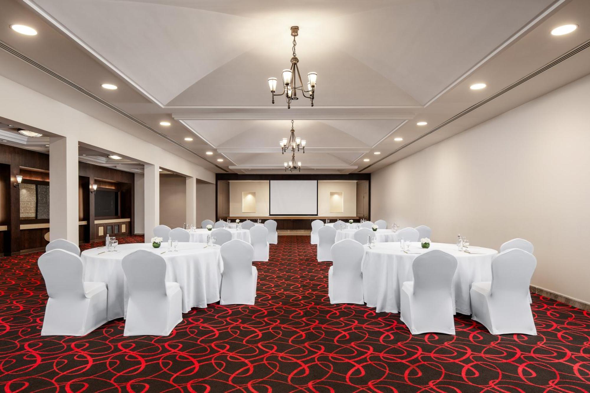 Carlton Al Moaibed Hotel Dammam Zewnętrze zdjęcie The ballroom at the hotel